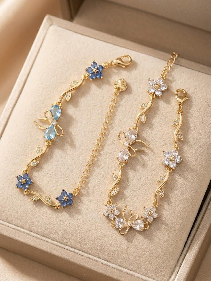 Adorable bow-style charm bracelet